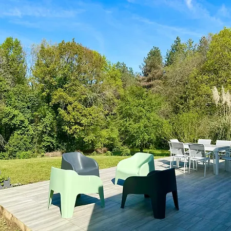Caporizon -villa Pommier-6 Personnes-terrasse-jardin * Périgueux